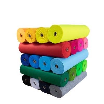 Largeur de 15 à 150 cm Rouleau de tissu non tissé sur commande dans n'importe quelle couleur selon les exigences du client