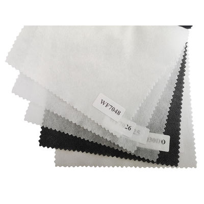 100% de polyester GAOXIN à manipulation douce microdot non tissé interlining fusible avec revêtement