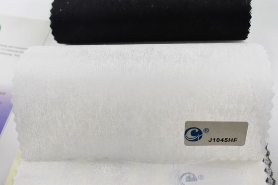Tissu d'interface non tissé à liaison chimique brodé destiné aux motifs de broderie durables