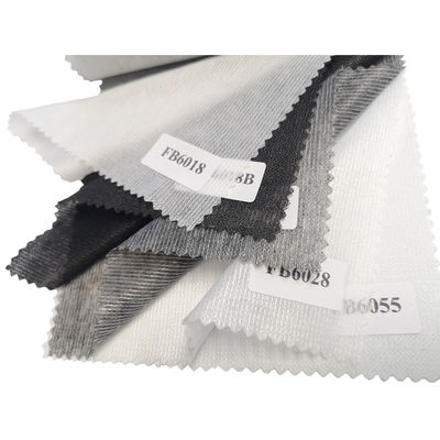 L'adhésif entrecoupant les tissus non tissés en fer sur l'interface pour les vêtements 100% polyester