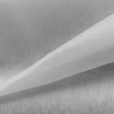 Poids de l'entrelaquage fusionné non tissé 17-100 gm Polyester/nylon pour tissu satiné